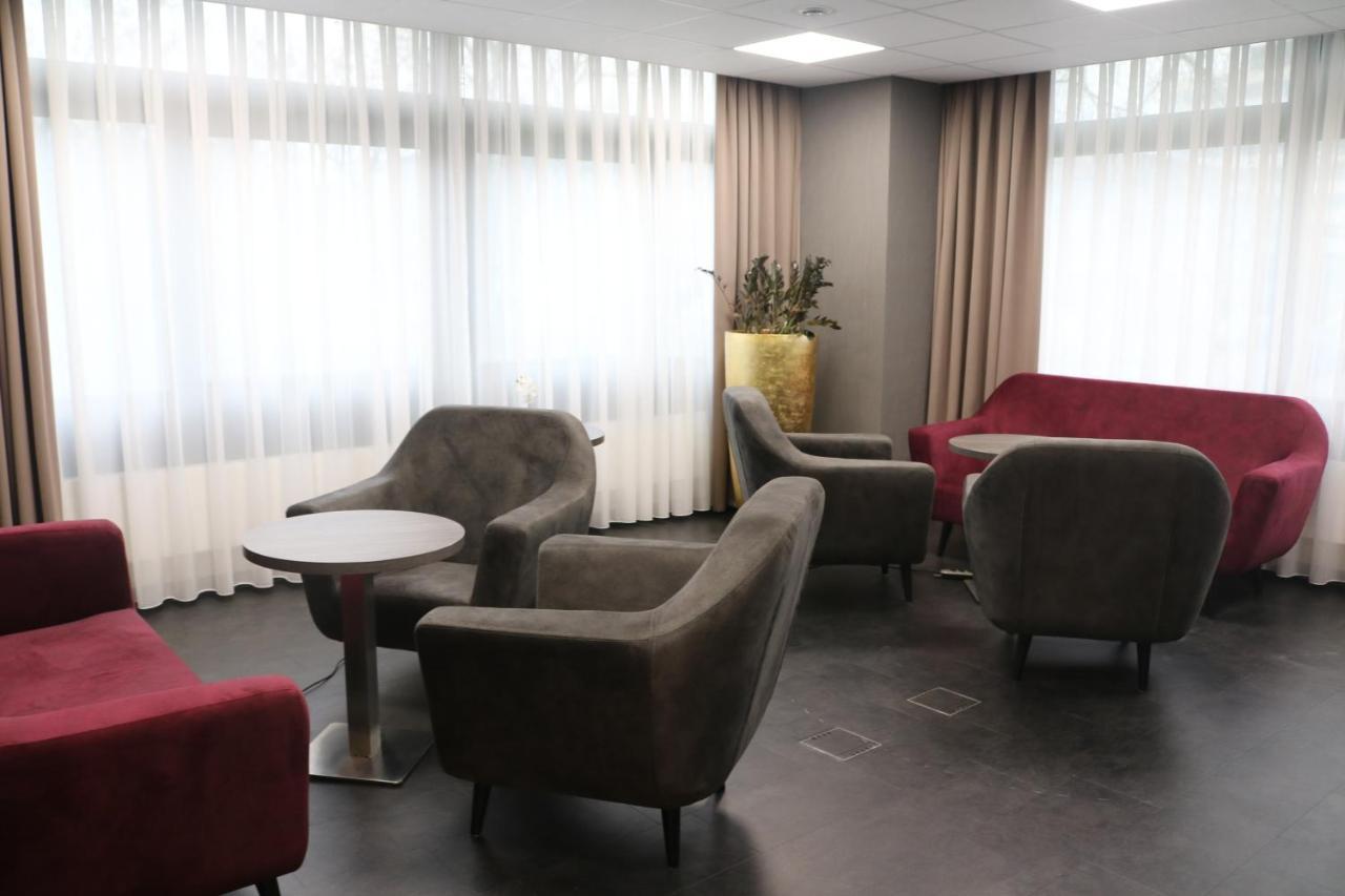 Best Western Plaza Hotel MHG Esterno foto