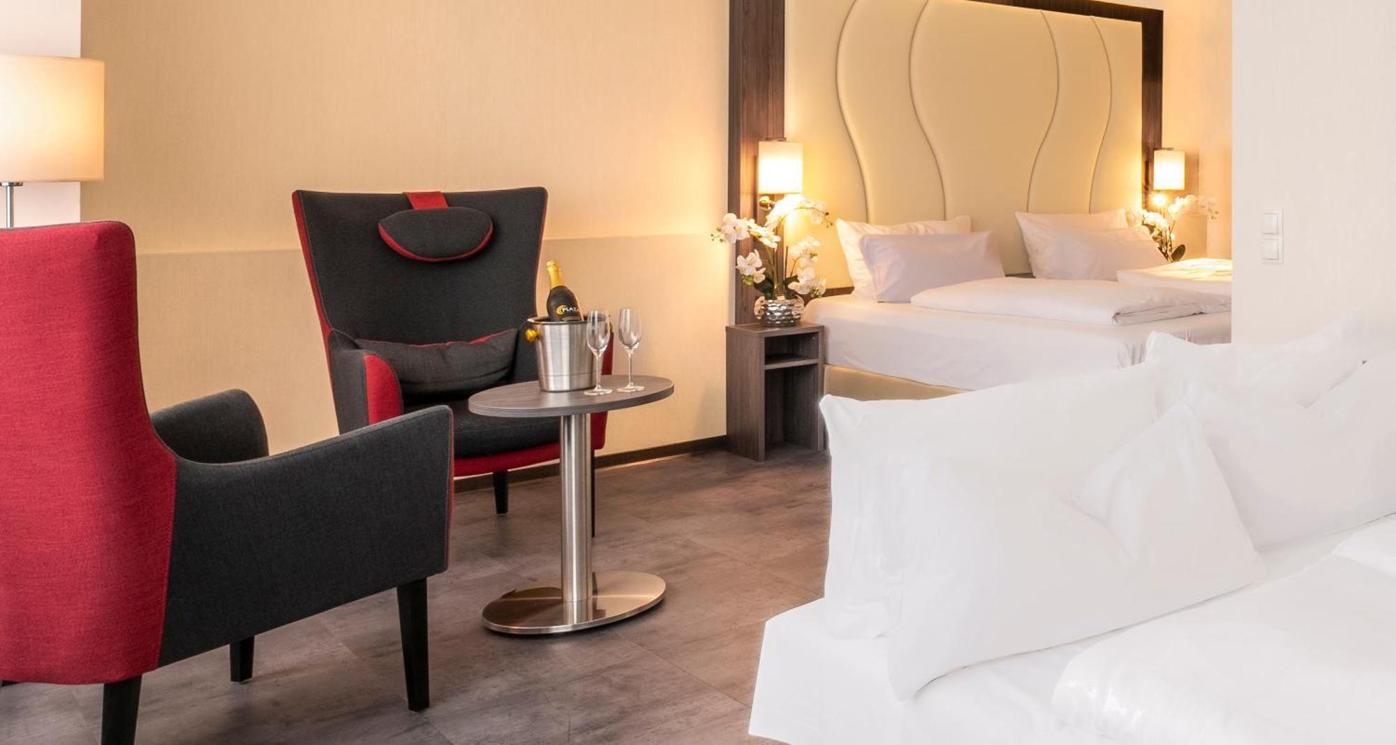 Best Western Plaza Hotel MHG Esterno foto